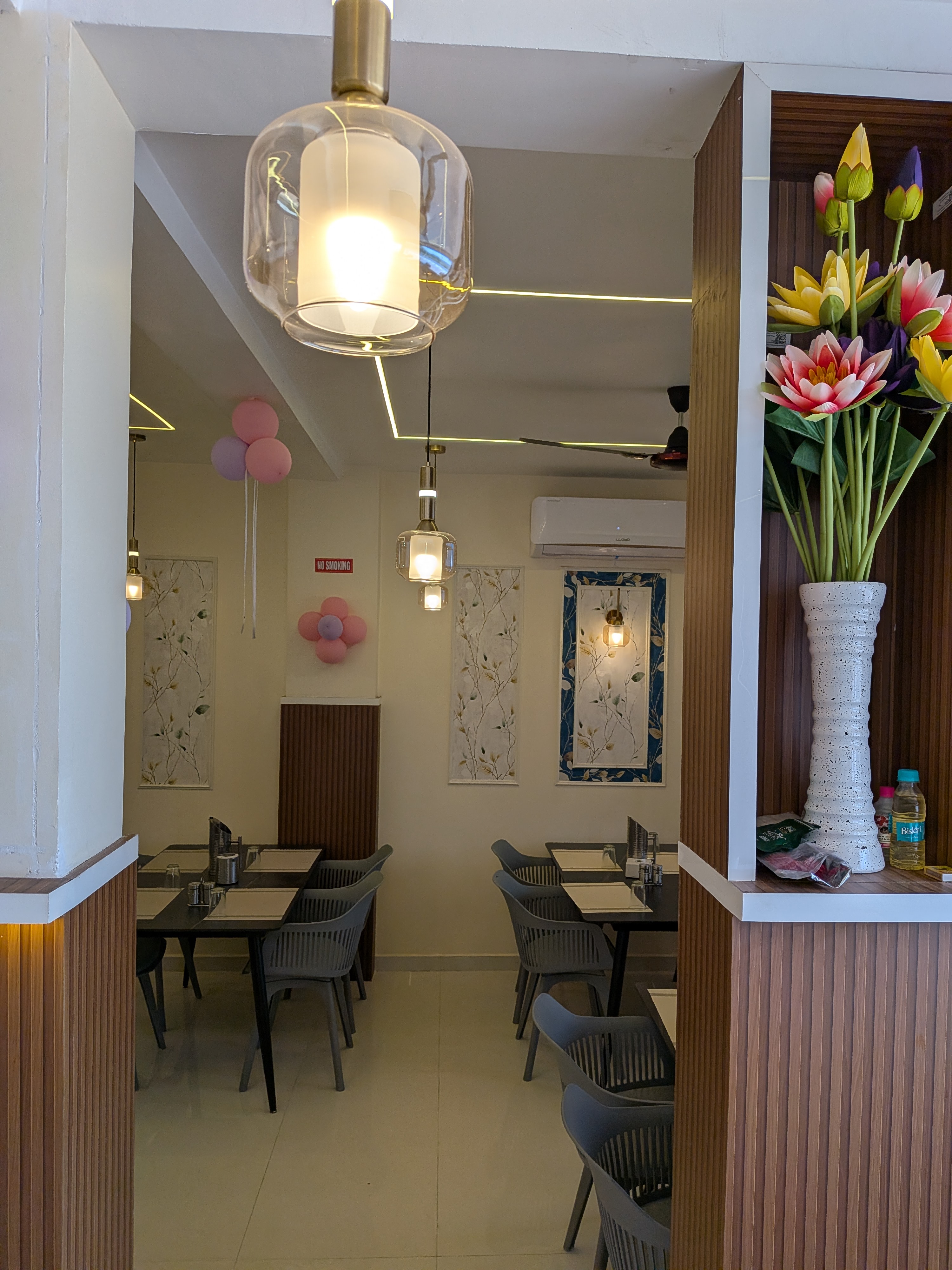Restaurant Photo 2